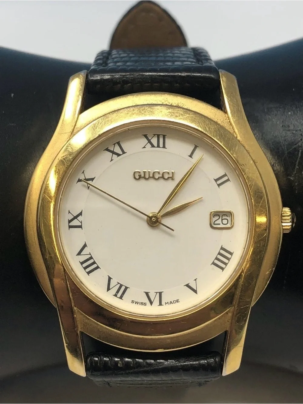 Vintage Gucci Gold Plated 5400M Date Just Watch with White Dial and Leather Band - Picture 3 of 7